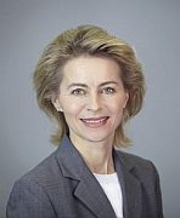 foto-von_der_leyen_2010-copyright-laurence-chaperon-jpeg